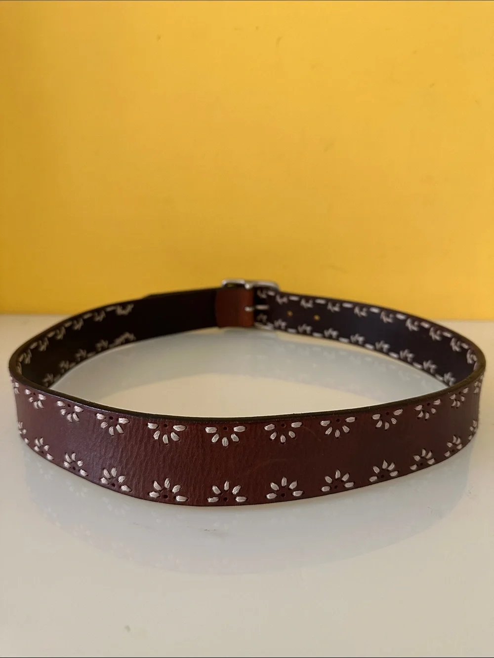 Buckle Brand Vintage Brown Leather Floral-Embroidered Belt